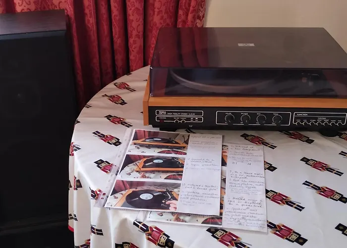 Vinyl House * Strekov